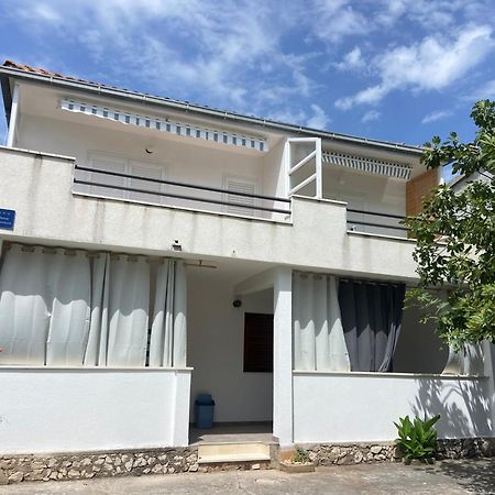 רוגוזניצה Apartmani Mara Rogoznica מראה חיצוני תמונה