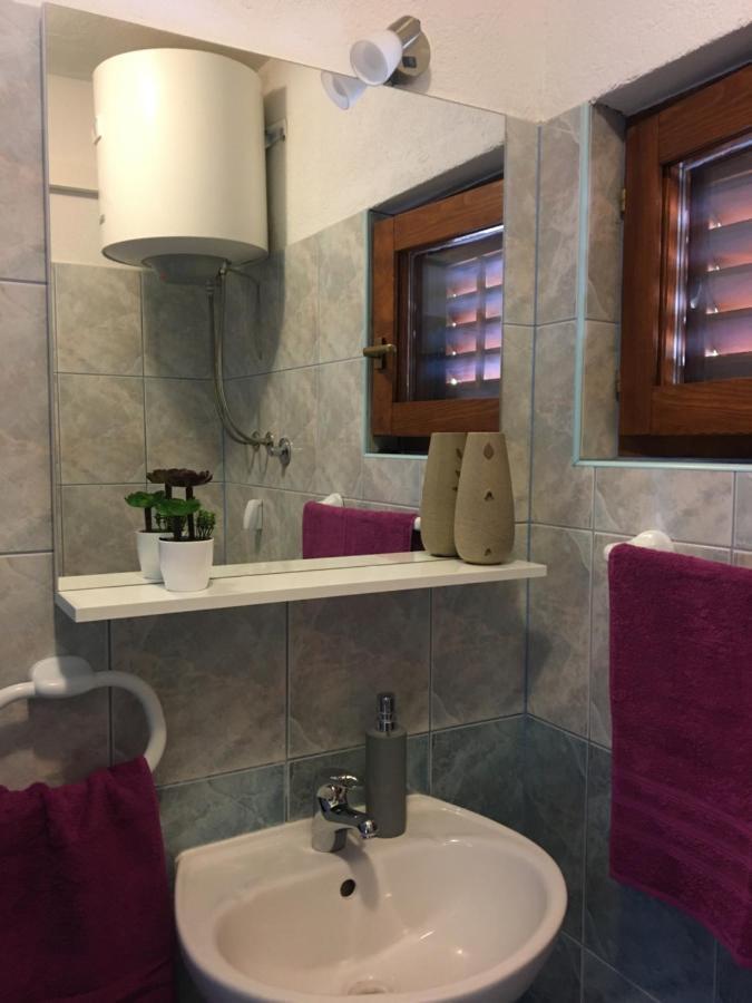 רוגוזניצה Apartmani Mara Rogoznica מראה חיצוני תמונה