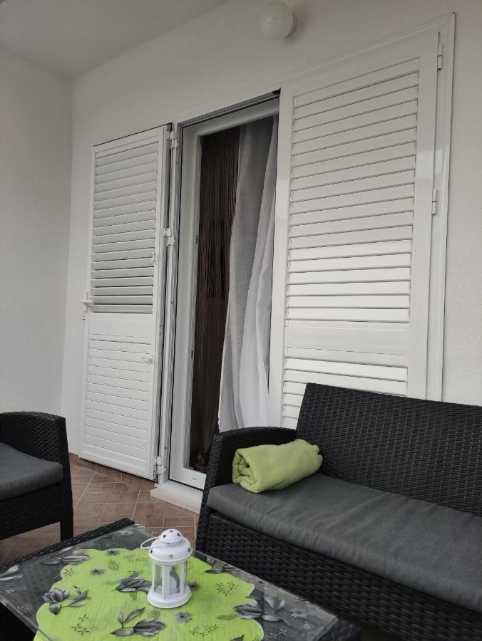 רוגוזניצה Apartmani Mara Rogoznica מראה חיצוני תמונה