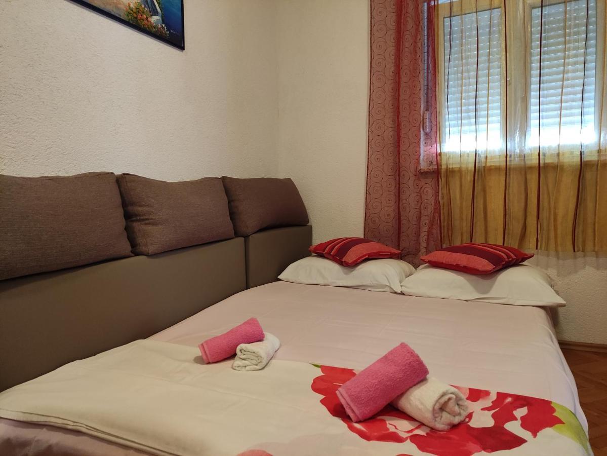 רוגוזניצה Apartmani Mara Rogoznica מראה חיצוני תמונה